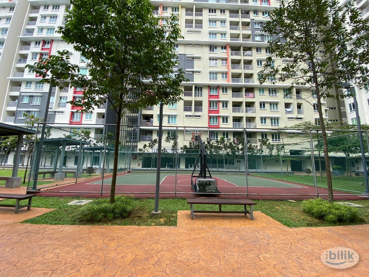Medium Room Next to MRT Damansara Damai Rental Included Utilities - Image 2