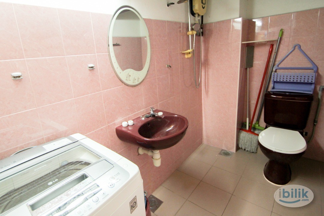 Single Room at Sea Park Apartment, Petaling Jaya.. - Image 4