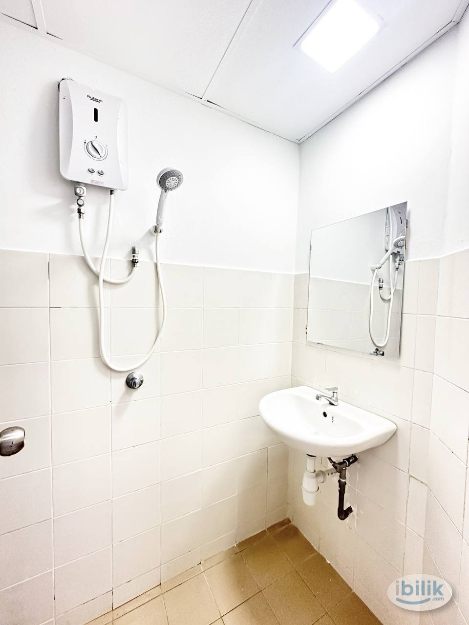 🚀Master Room at SS15, Subang Jaya Chinese Unit - Image 3