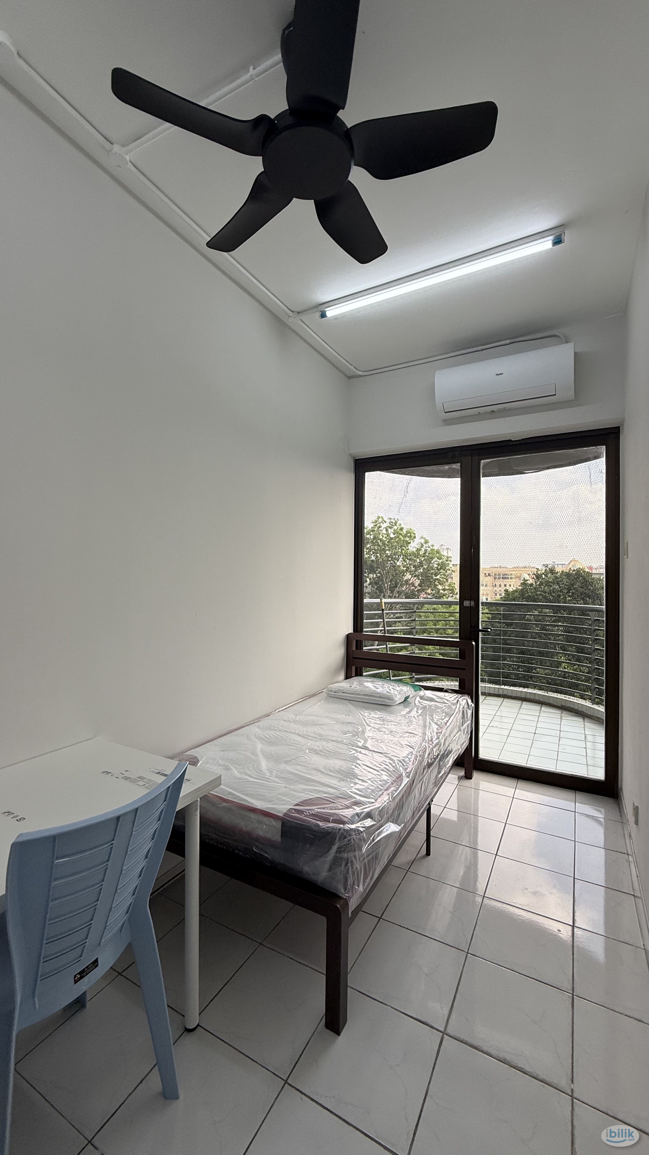 Lagoon View Female Unit Room For Rent - Image 1