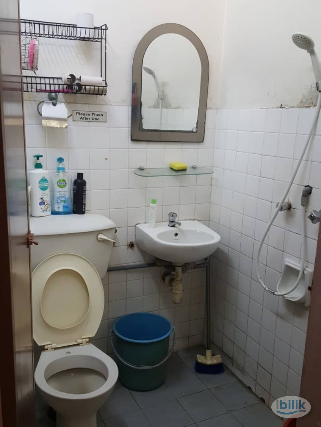KL Taman Connaught Mixed Races Male/Couple Big Room for Rent RM620, Free WiFi, near UCSI & MRT Connaught - Image 3