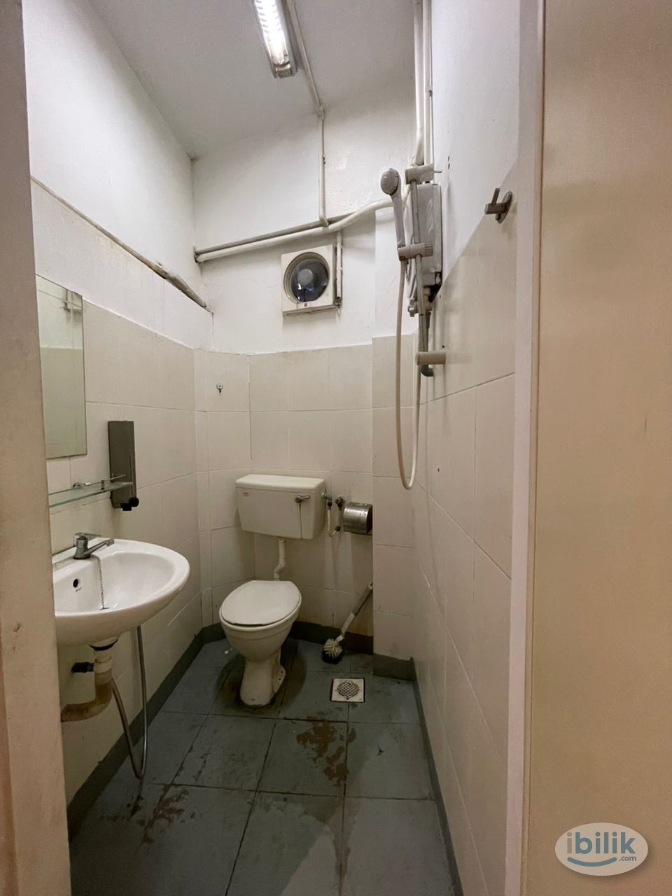 FOREIGNER ACCEPTABLE, 0 DEPOSIT ROOM IN BUKIT BINTANG🏬🔥. 9 MIN TO MRT BUKIT BINTANG 🚎🫵 - Image 4