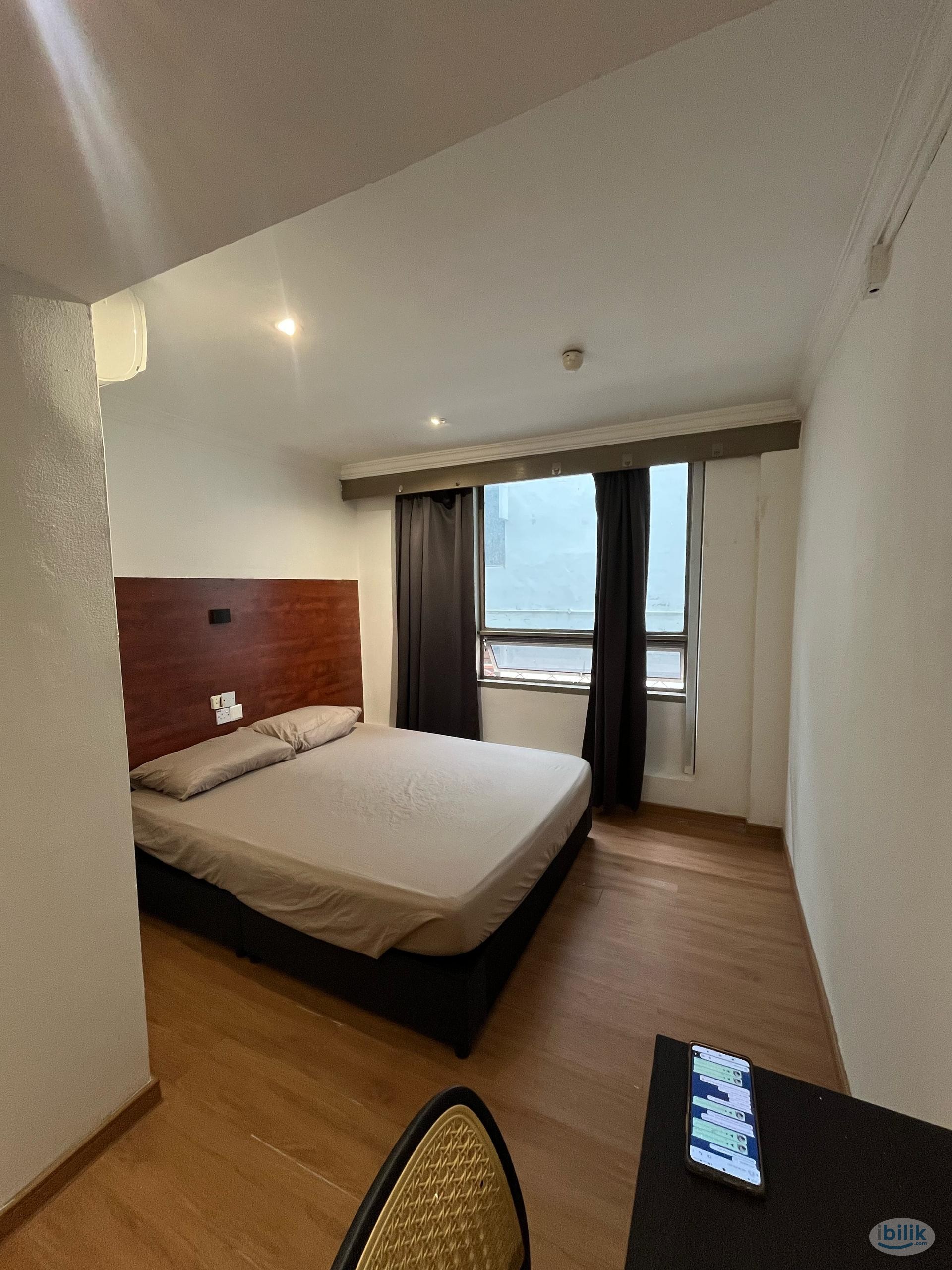 5 mins walk LRT PWTC 🚆| 5 mins walk to PUTRA MALL 🛍️ - Image 1