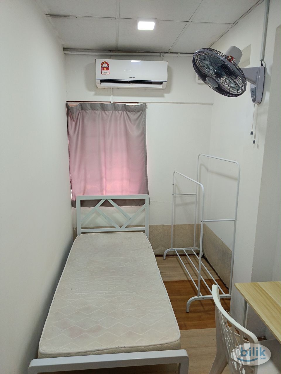 👩‍🛏️ Female Single Room 🔑Comfortable Room for Rent with Aircond Provided at Jalan Kenari, Bandar Puchong Jaya!! at Banda - Image 1