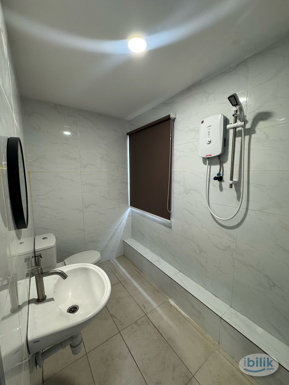 Zero Deposit ❗ Only walk to MRT Kentomen 🚂 Room + Private Toilet + AirCond at Chow Kit, Publika - Image 2
