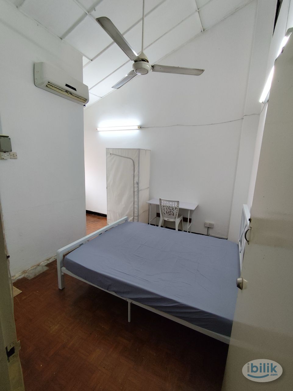 Middle Room at SS2, Petaling Jaya - Image 1