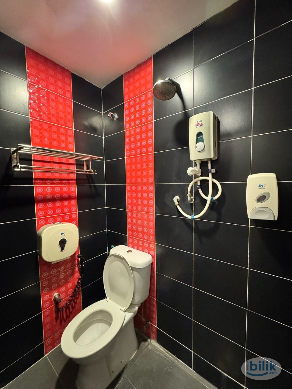 Middle Room at Kelana Jaya, Petaling Jaya - Image 2
