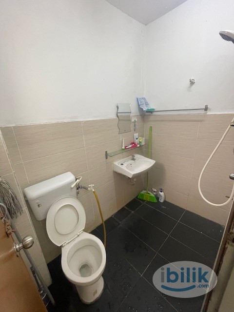 Middle Room at USJ 1, UEP Subang Jaya - Image 4