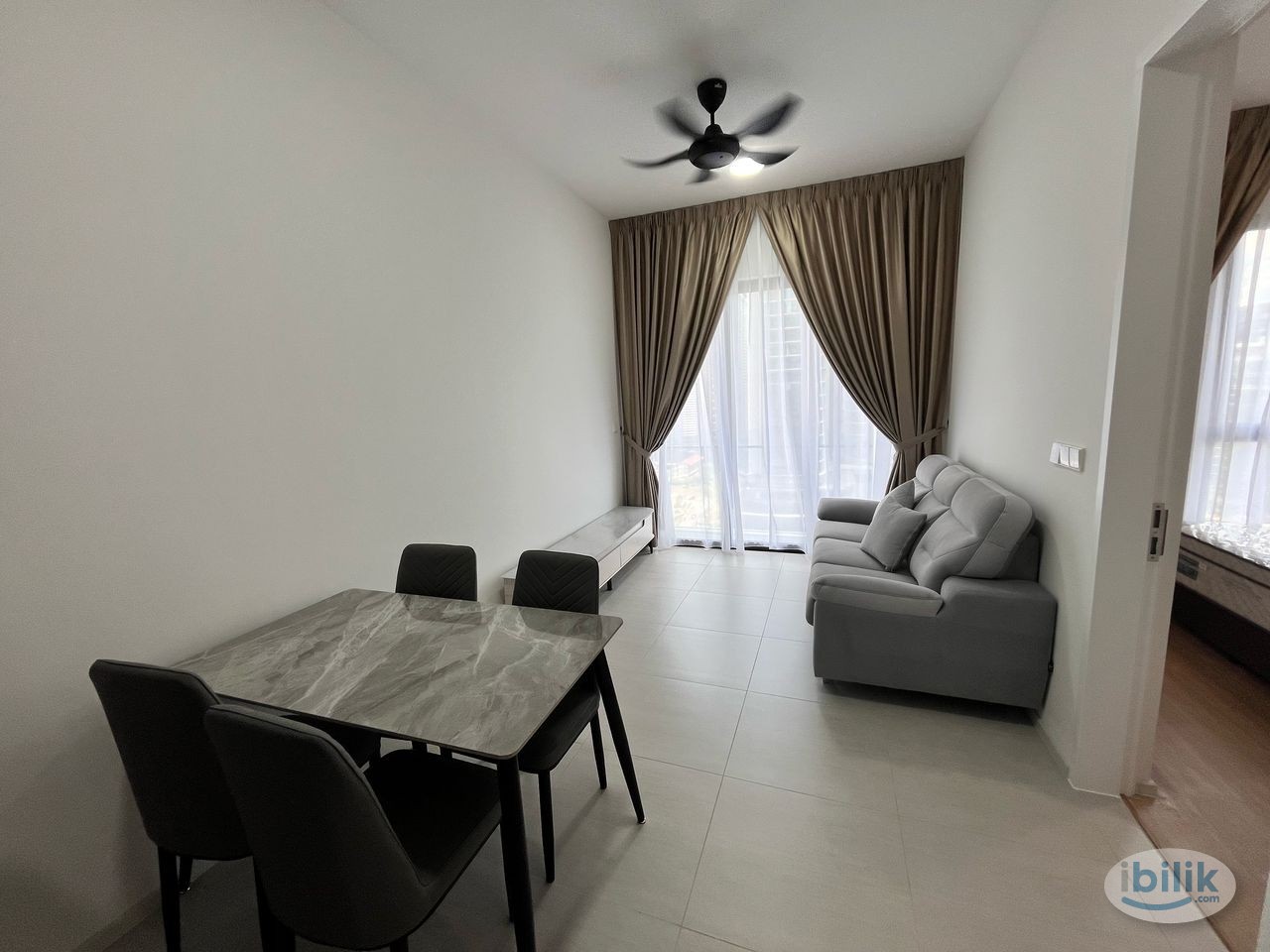Well Designed 1 bedroom Walk to UOA The Vertical, KL Gateway (Near Kerinchi LRT) LAUREL RESIDENCE - Image 2