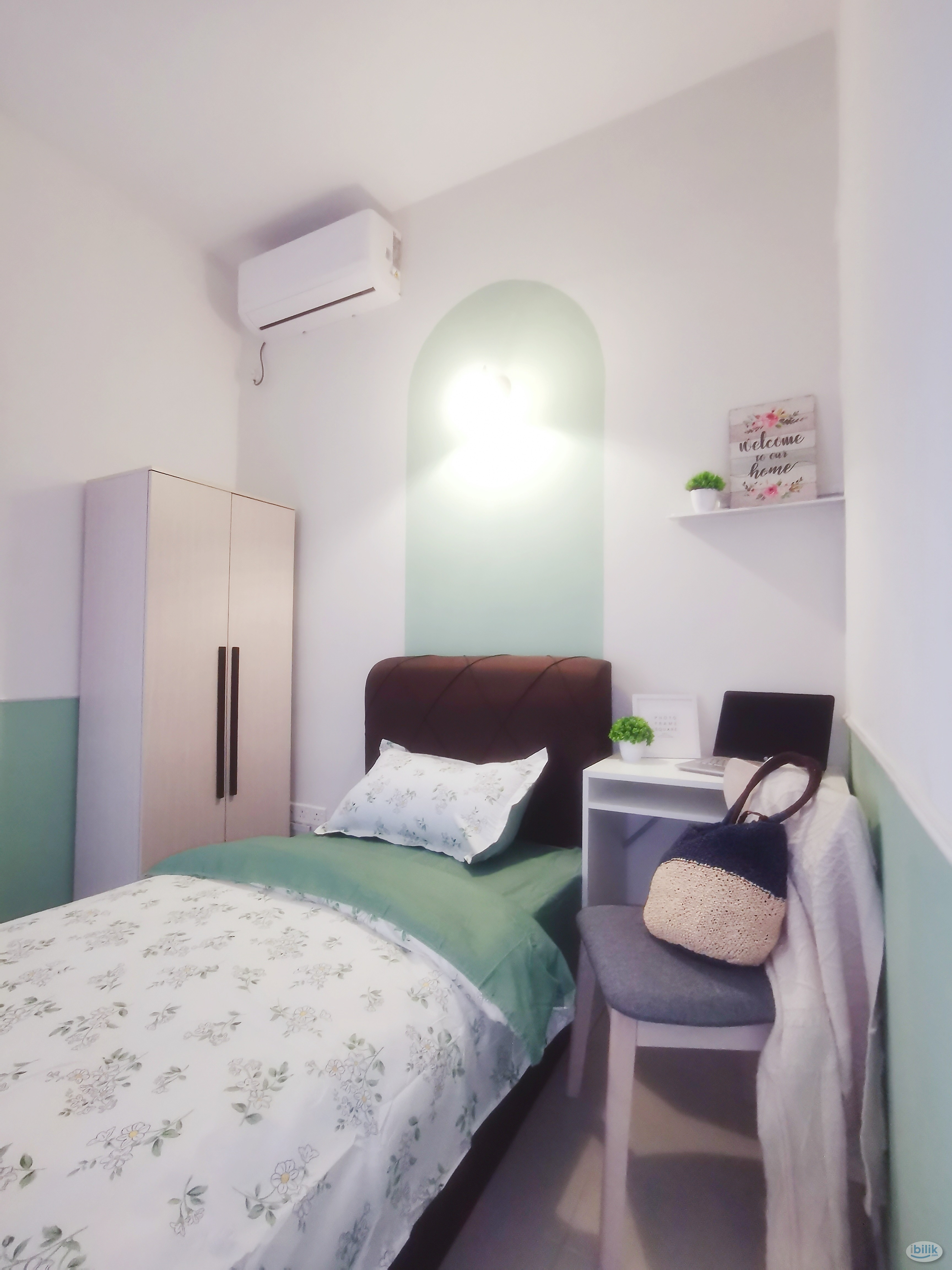 [♀️ FEMALE only] Single Room at Kondominium Akasia Bukit Jalil - Image 1