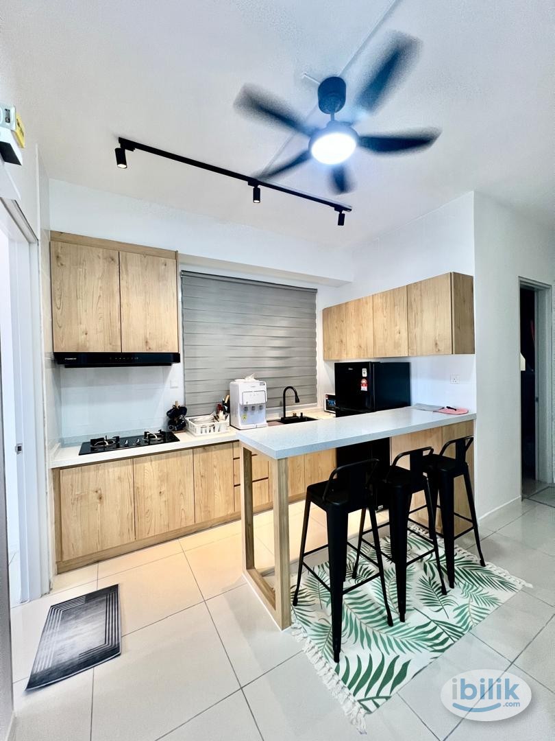 KEYLESS Large Master Room for Rent at Nadayu 801 @ Subang Bestari with Private 🛁Bathroom @ MIXED UNIT - Image 1