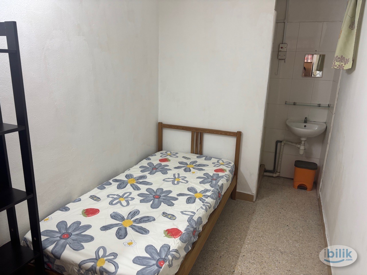 Single Room with private bathroom near inti,Lrt at SS15, Subang Jaya - Image 2