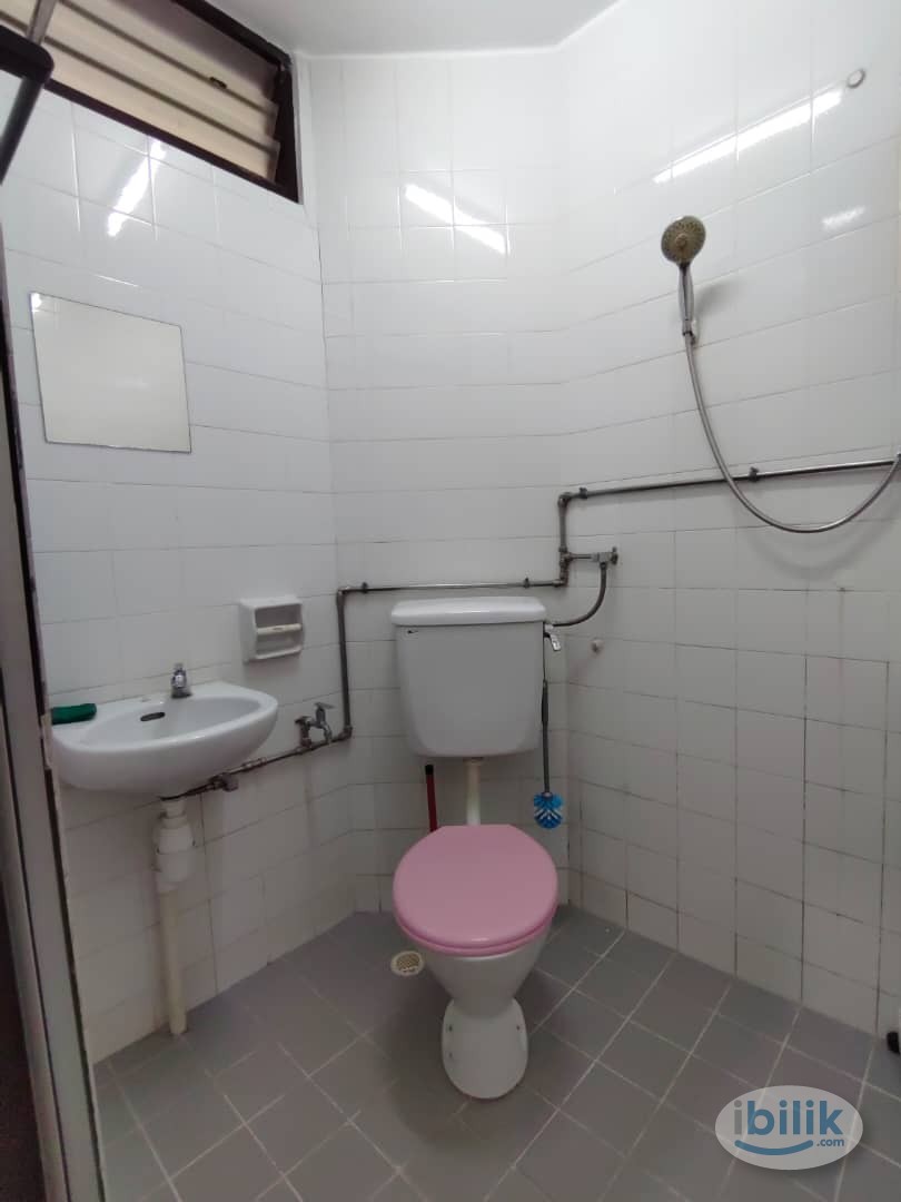 Ideally For Doctor,  Nearest General Hospital & Island Hospital, Master Room, Private Bathroom - Image 4