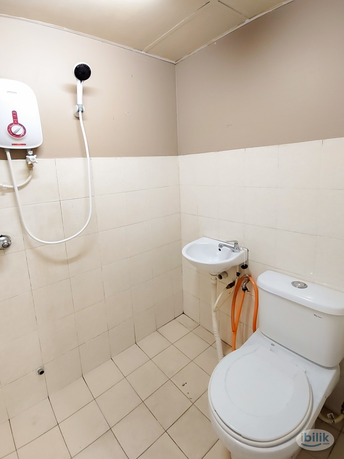 Middle Room at Palm Spring, Kota Damansara - Image 3