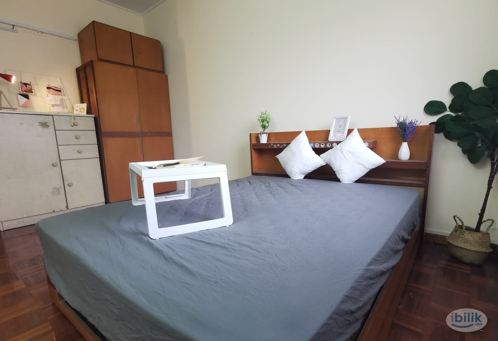 ‼️ Simple & Cozy Room Walking Distance to LRT TAMAN BAHAGIA & TAMAN PARAMOUNT‼️ - Image 1