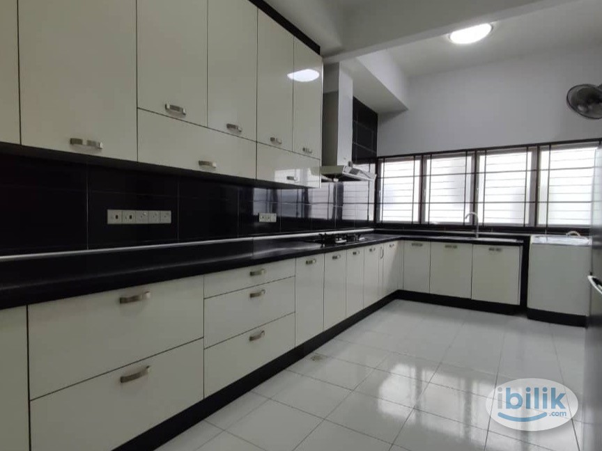 ‼️ Simple & Cozy Room Walking Distance to LRT TAMAN BAHAGIA & TAMAN PARAMOUNT‼️ - Image 3