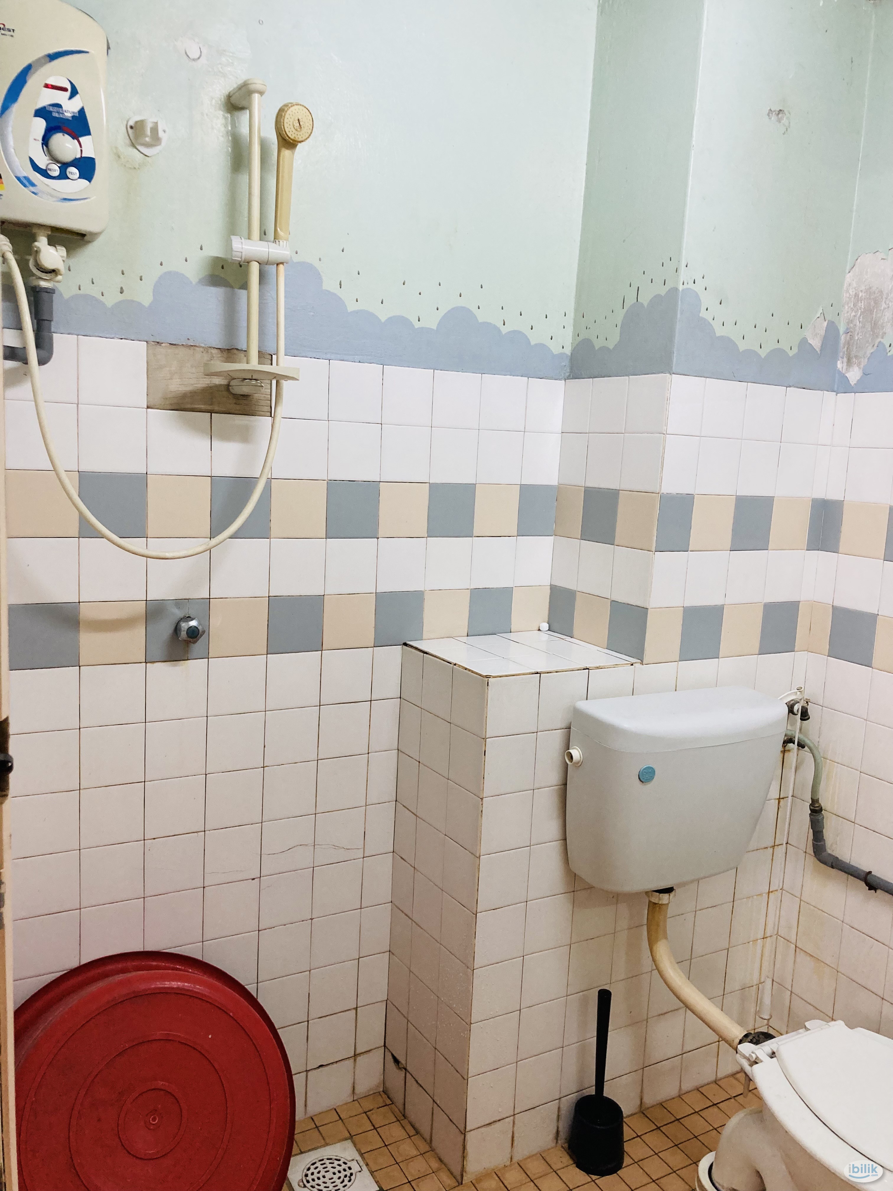 Middle Room at Menara Bakti, Petaling Jaya - Image 2