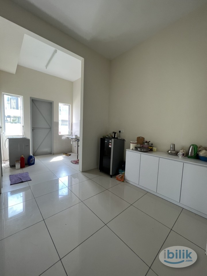 Middle Room at Bandar Tasek Mutiara, Simpang Ampat - Image 1