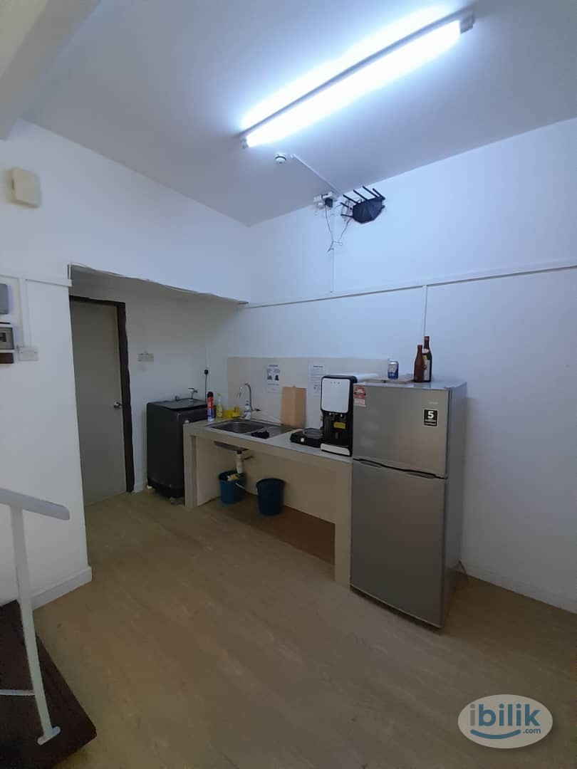 Middle Room at Sea Park,  Available for Rent in SS2 with Free WiFi 📱 - Image 4