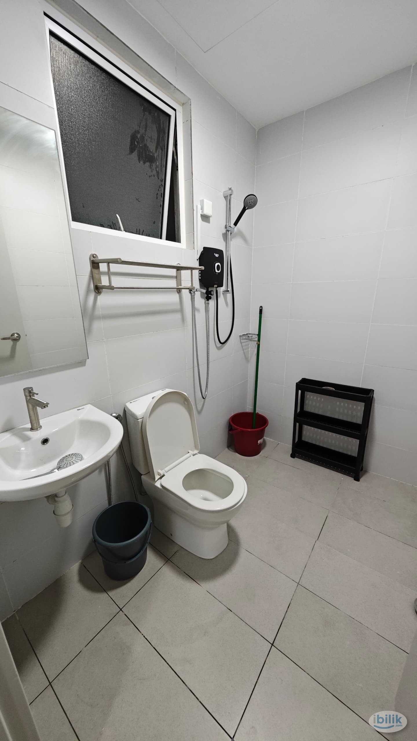Shuttle bus to Help Uni, 10 mins to Subang Airport/Kota Damansara/Sg Buloh, Master Room for rent at Nadayu801 🥳 - Image 5