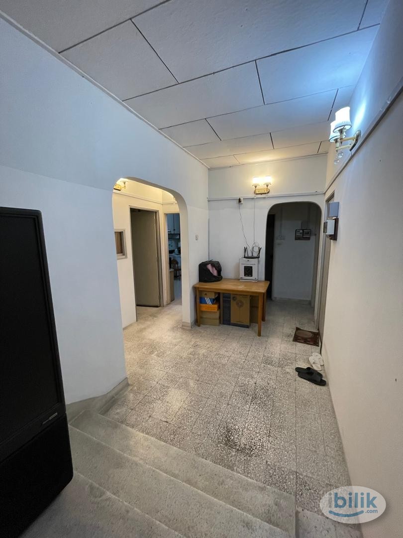 7mins 🚶🏻‍♀️Walk to Taman Bahagia LRT Station 🚝 💫 SINGLE ROOM At SS3💫 WITHOUT AIRCON. IMMEDIATELY MOVE IN🥰 - Image 5