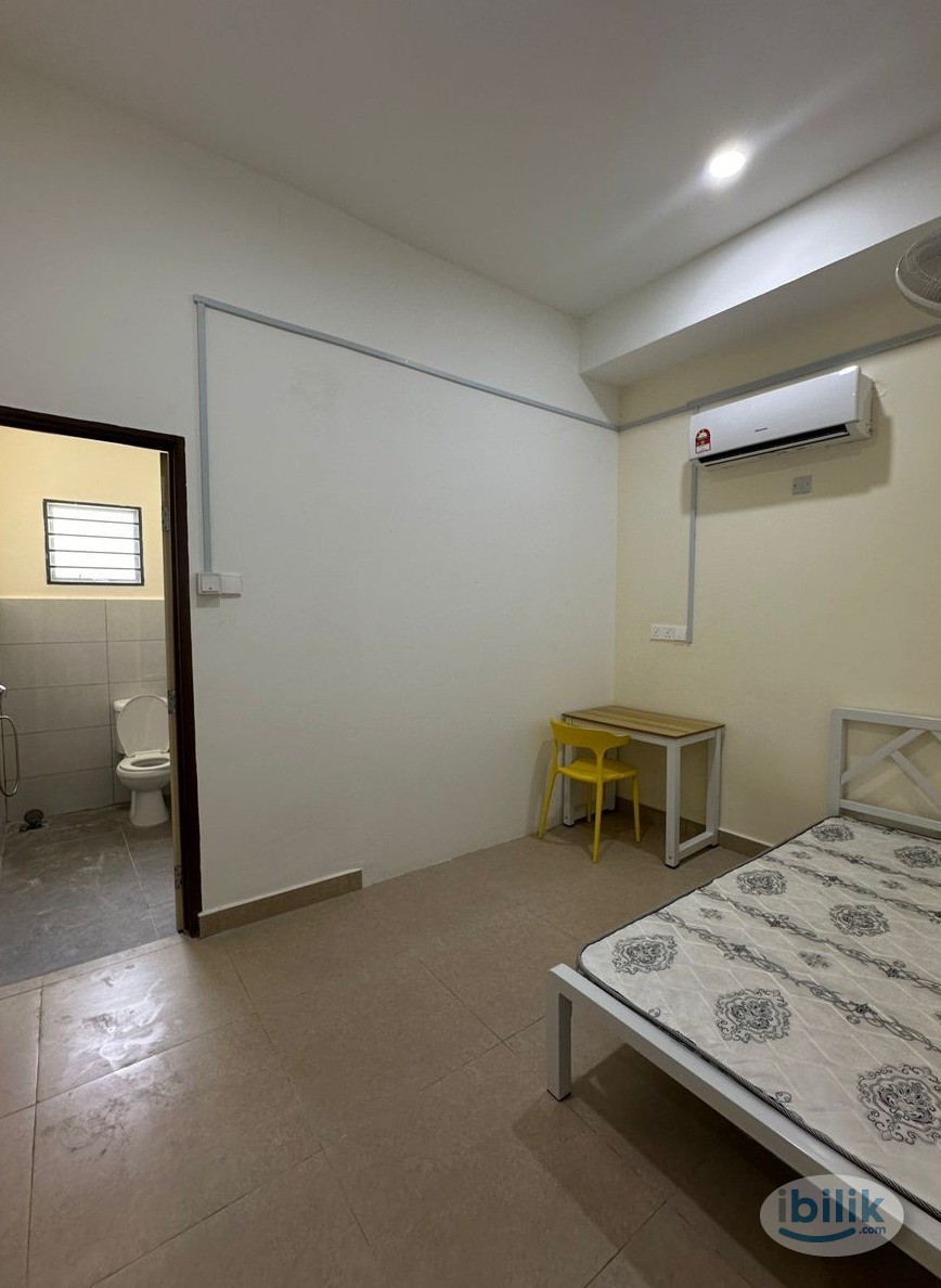 [ Promo | RM 1 For 1st Month ] ❤️‍🔥 Gated Landed House Master Room at Puchong ‼️ - Image 1