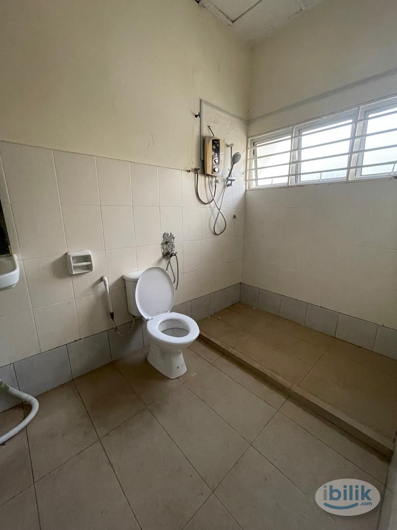 🚶🏻‍♀️🚶🏻‍♀️3 MINS WALK TO SS 18 LRT🚶🏻‍♀️🚶🏻‍♀️‼️  SUPER BUDGET SINGLE ROOM at SS18, Subang Jaya‼️ - Image 4