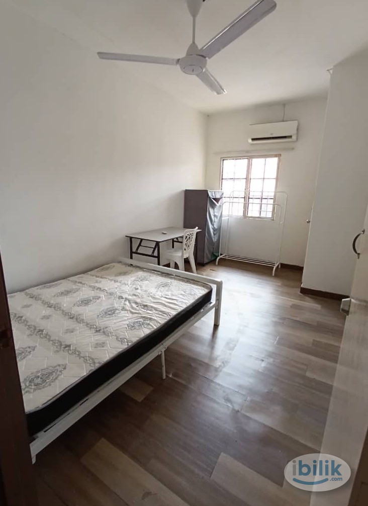 [ Promo | RM 1 For 1st Month | 550m to LRT ] ❤️‍🔥 Gated Landed House Middle Room at Bukit Jail ‼️ - Image 1
