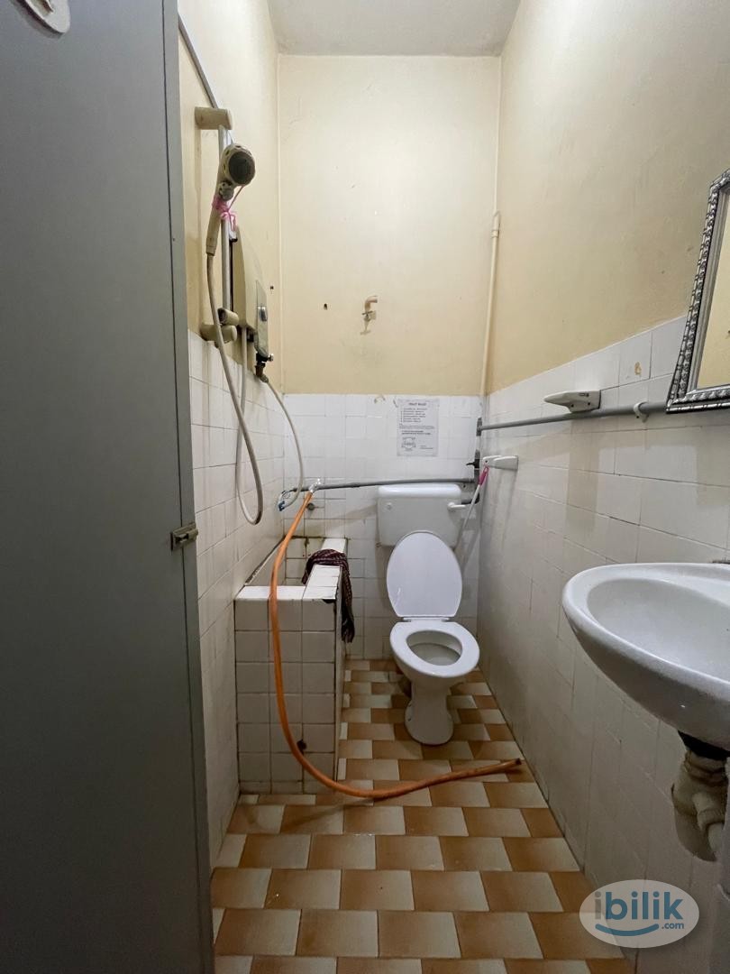 🌈 SINGLE ROOM ATTACHED WINDOW🌈  at SS2/24, Petaling Jaya 🌿 MOVE IN IMMEDIATELY - Image 3