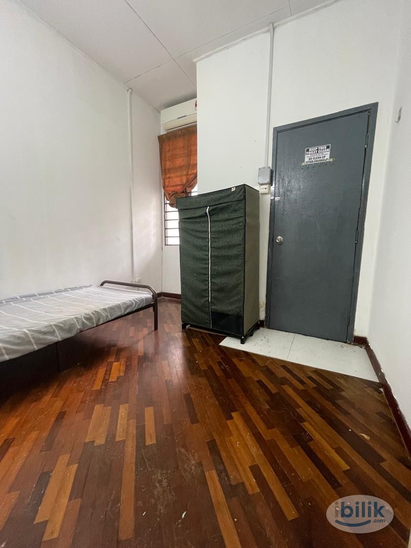 🤗 COMFORTABLE Middle Room🤗 at Bandar Puteri Puchong 🌼 MOVE IN IMMEDIATELY 💥 - Image 3