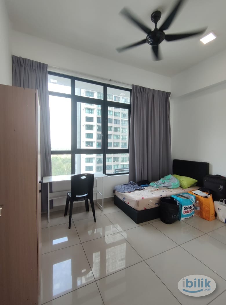 Middle Room at You City, Batu 9 Cheras - Image 1