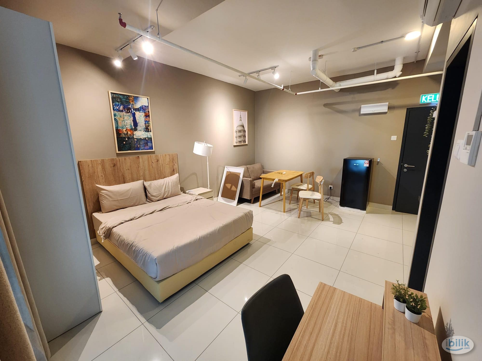👍⭐⭐🔥🔥🚶‍♂️Master Room 3MIN WALK TO INTI UNIVERSITY. 3 MIN WALK TO LRT🔥🔥👍 - Image 1