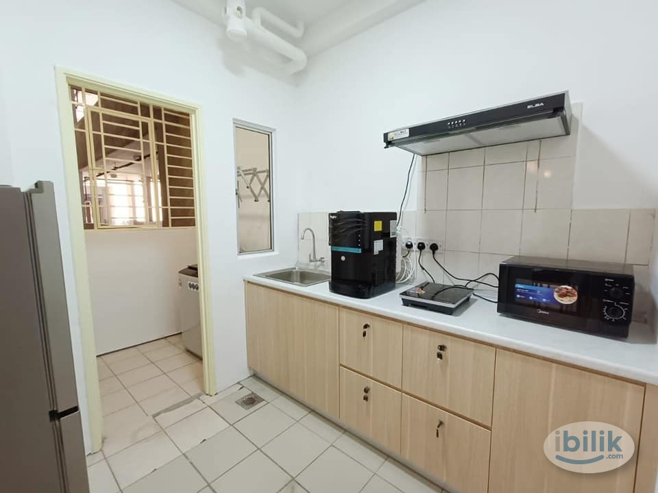 🚶⭐⭐🔥🏟Walking distance 🏢IOI boulevard - 2 mins  🚅IOI puchong LRT - 7 mins 🛍IOI Shopping Mall - 6 mins 🍔Eatery Surrounding - Image 5
