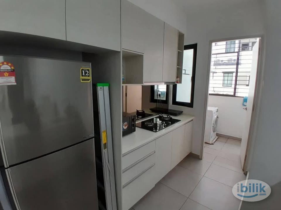 🔥Limited Room For Rent At Taman Intan, Klang🔥👍Local Food and Retail Options:  🍔local eateries 🛒convenience stores 🥗small - Image 5
