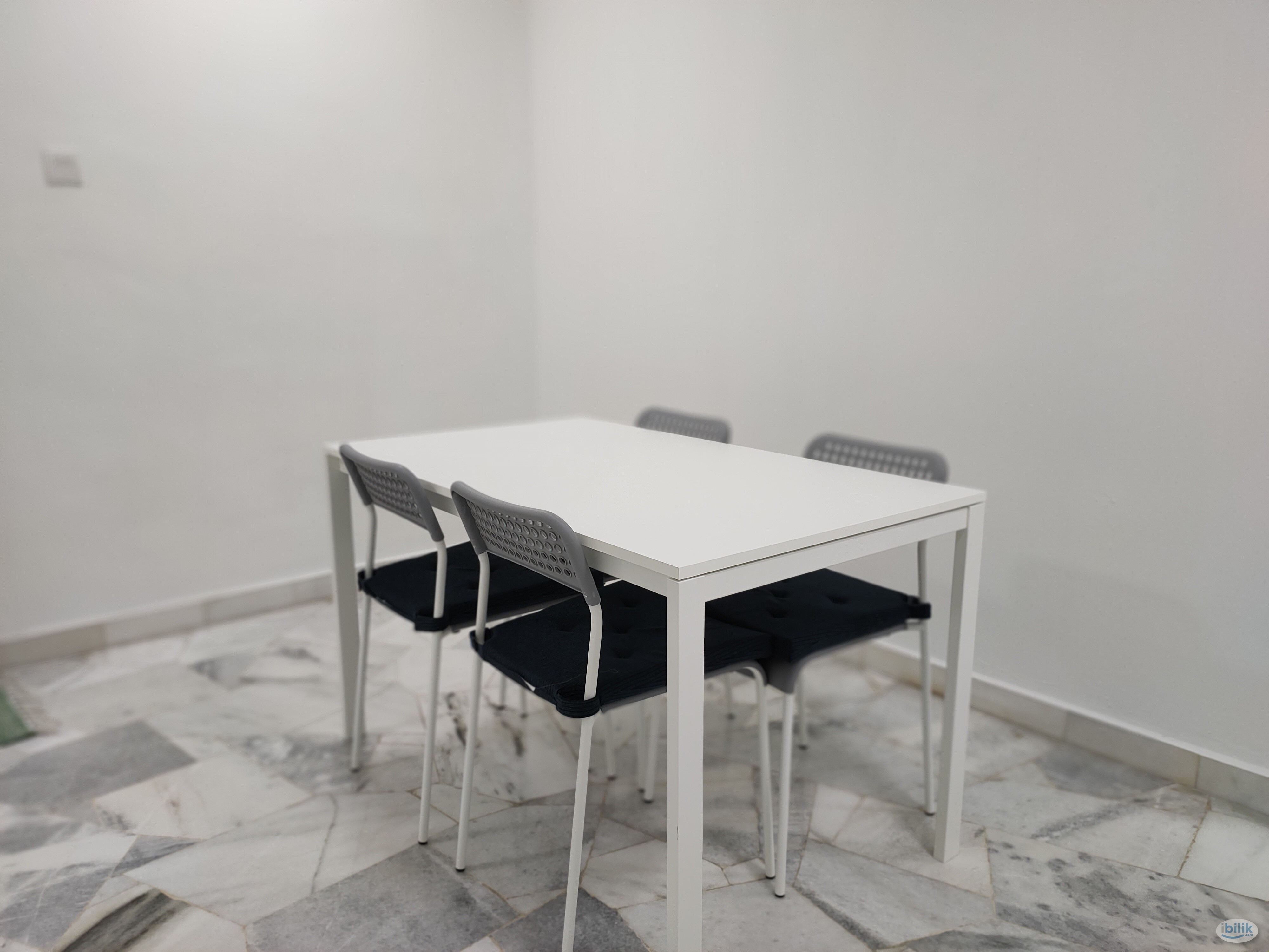 Medium Room at De Tropicana, Kuchai Lama - Image 3