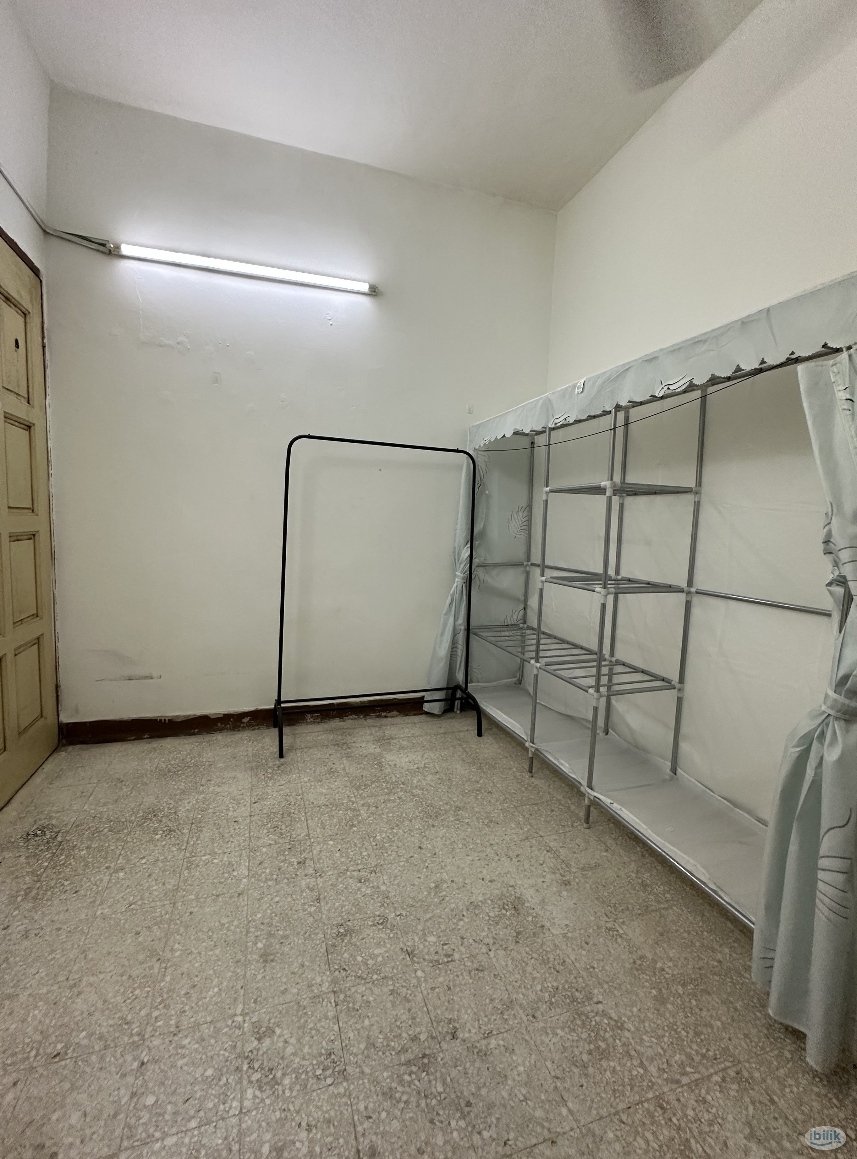 [ Promo | RM1 For 1st Month Rental | 1km to LRT ] ❤️‍🔥 Landed House Middle Room at Subang ‼️ - Image 2