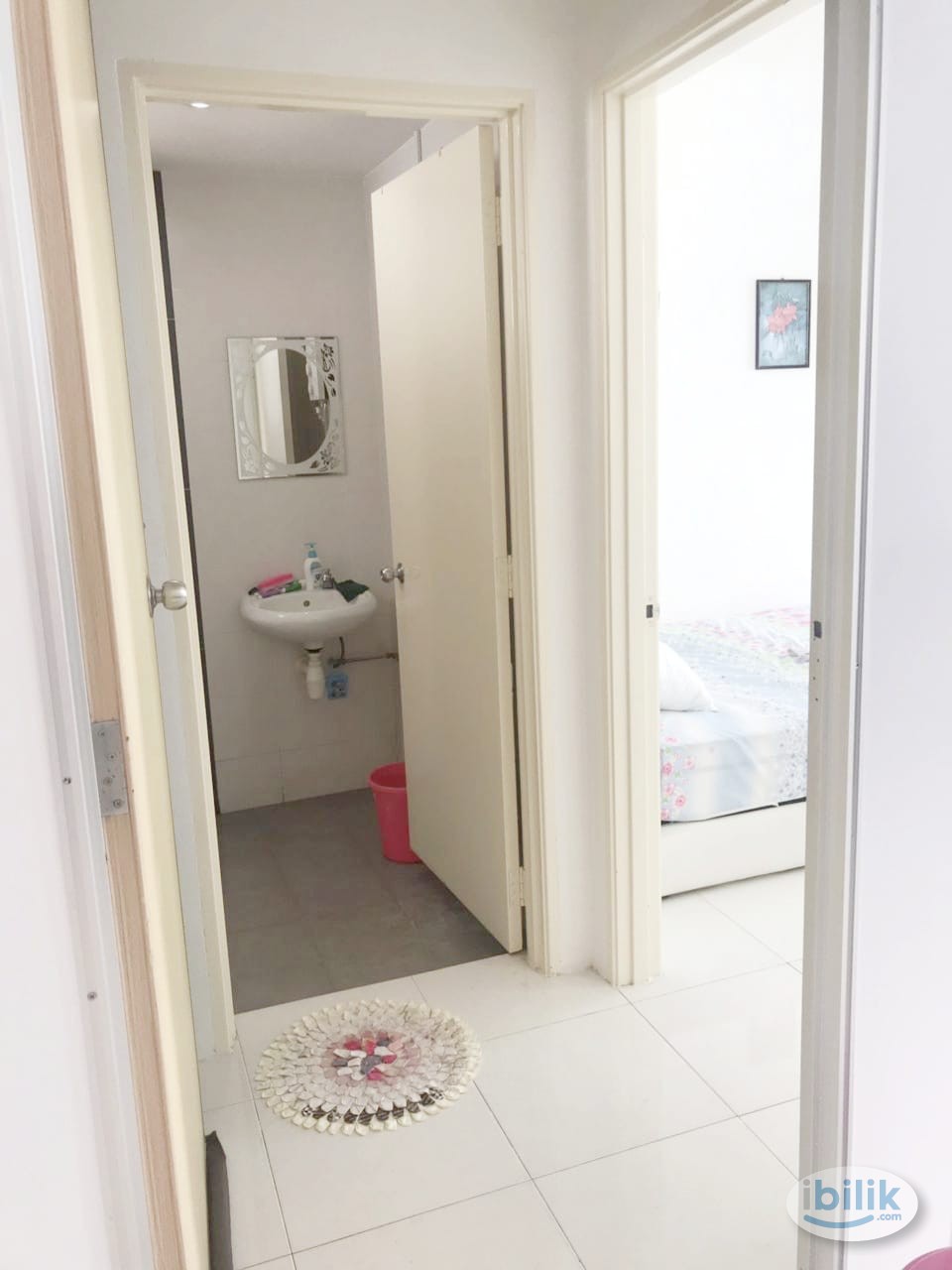 KARPAL SINGH AREA MASTER ROOM ATT BATHROOM(SEA VEIW) - Image 3