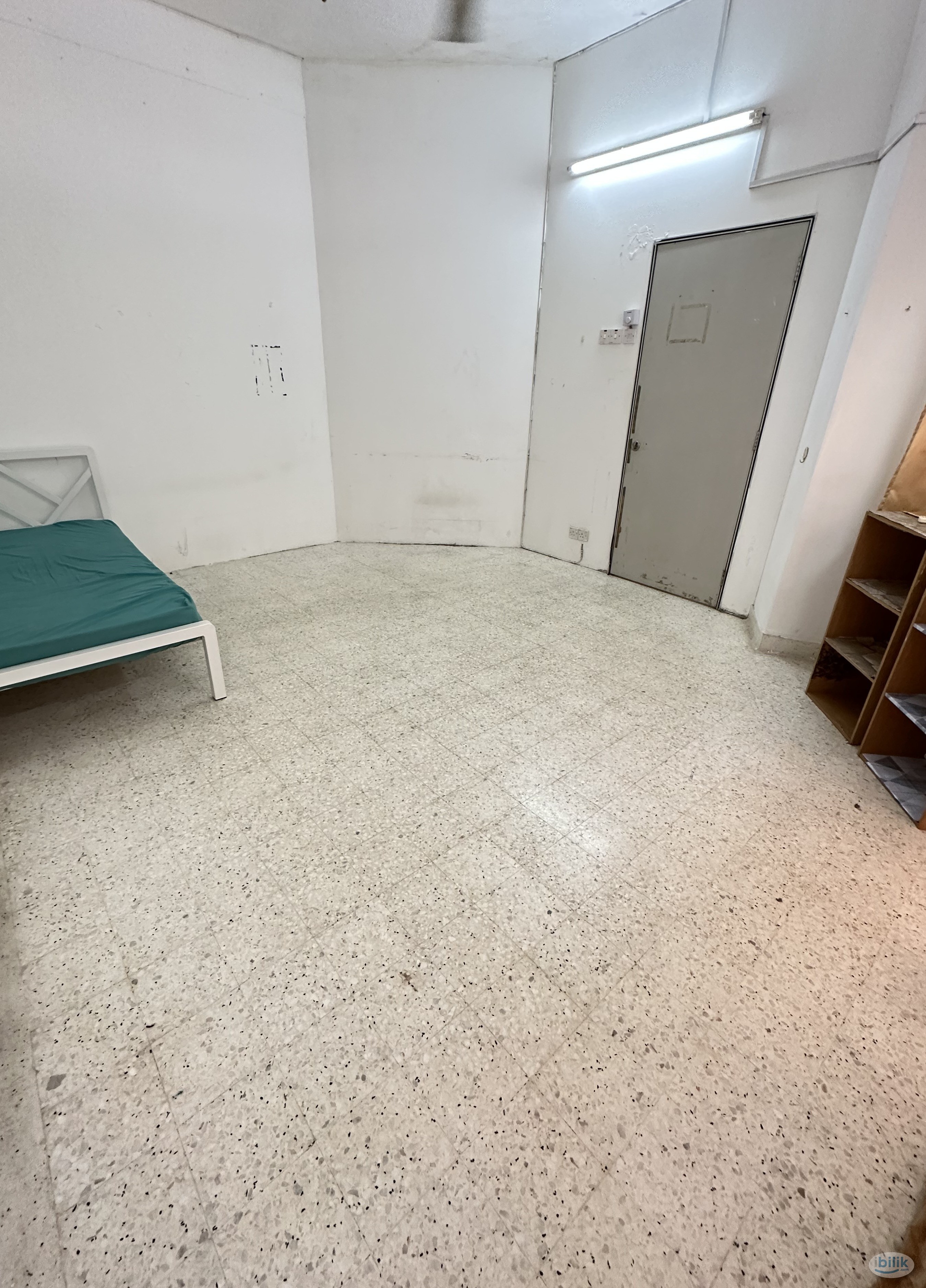 [ 100m to LRT | RM1 For 1st Month Rental | Promo ] ❤️‍🔥 Landed House Middle Room at Subang ‼️ - Image 1