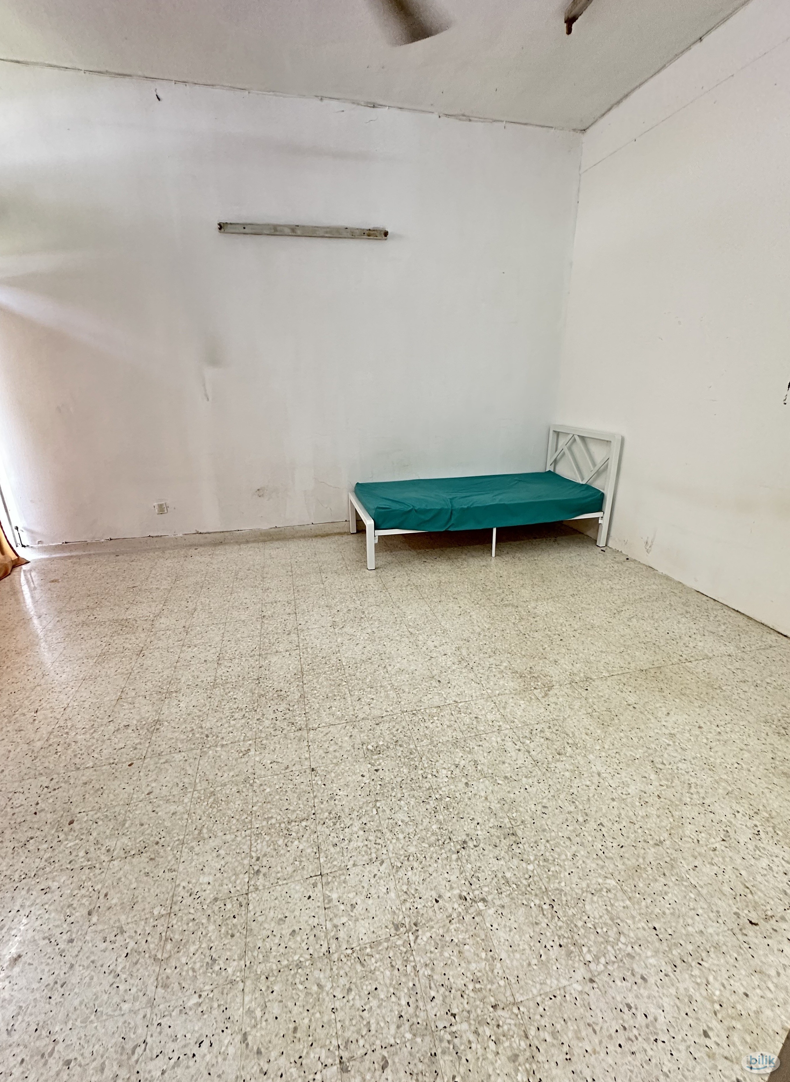 [ 100m to LRT | RM1 For 1st Month Rental | Promo ] ❤️‍🔥 Landed House Middle Room at Subang ‼️ - Image 2