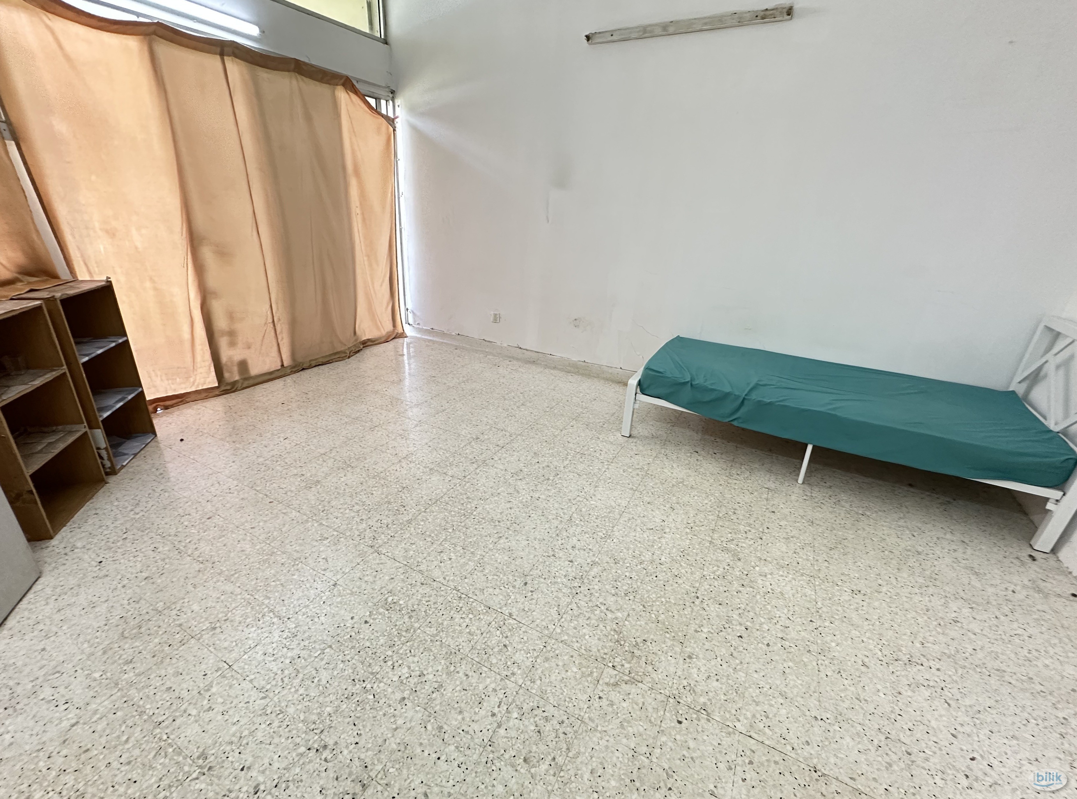 [ 100m to LRT | RM1 For 1st Month Rental | Promo ] ❤️‍🔥 Landed House Middle Room at Subang ‼️ - Image 3