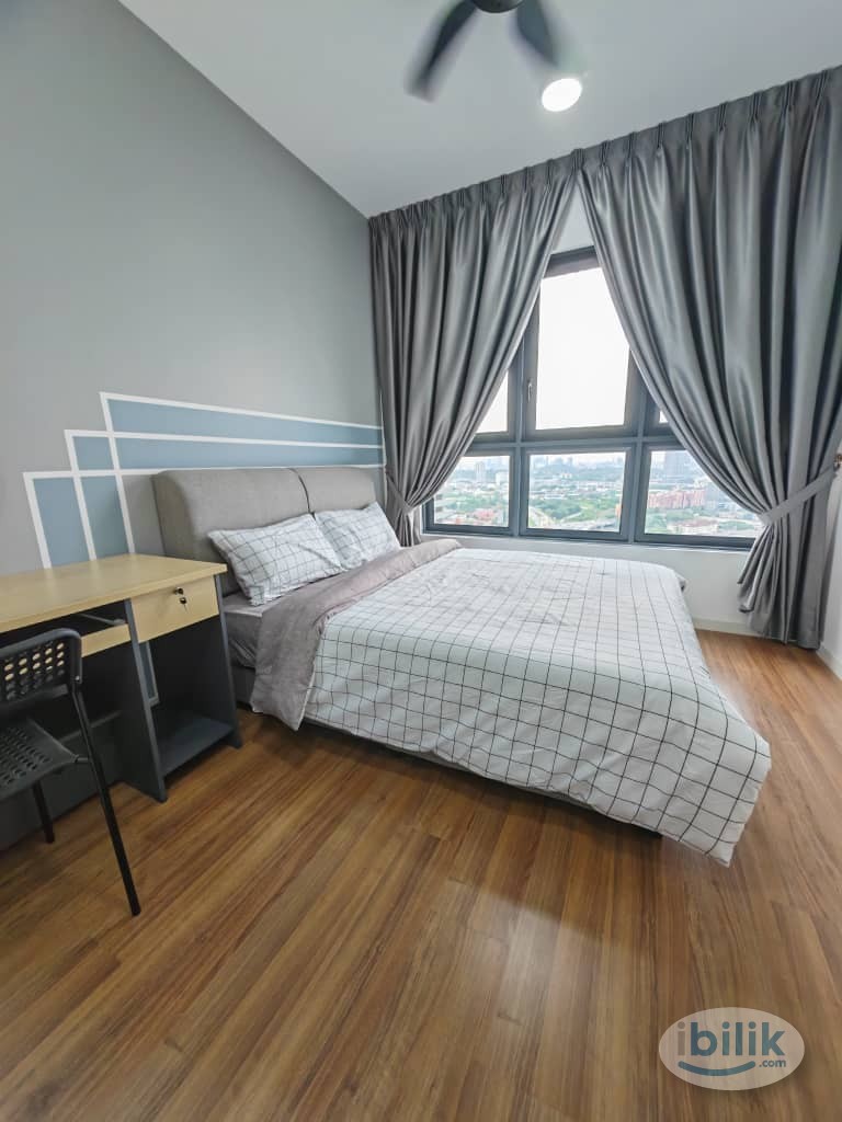 Master Room at M Vertica KL City Residences, Cheras - Image 1