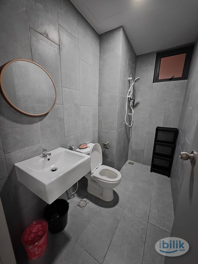 Master Room at M Vertica KL City Residences, Cheras - Image 5