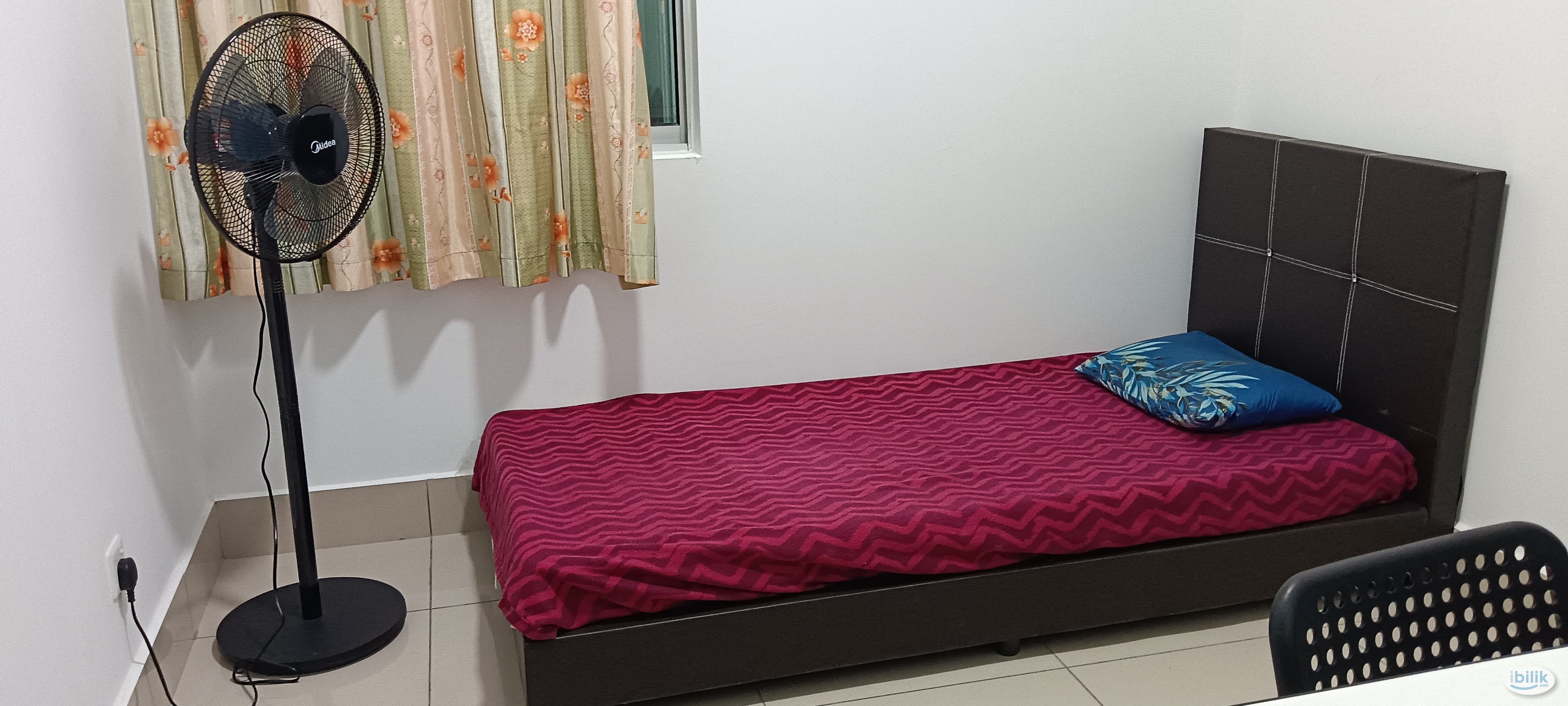 Middle Room with Private bathroom - Image 1