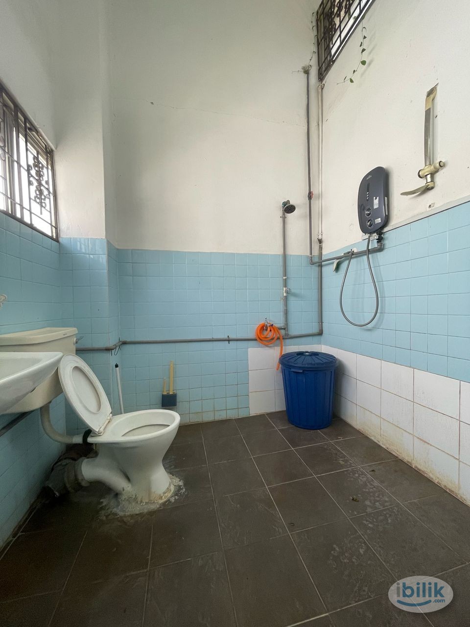 ⚡️⚡️LIMITED HUGE AND NICE MASTER ROOM WITH PRIVATE BATHROOM⚡️⚡️ at SS2, Petaling Jaya 💫 MOVE IN IMMEDIATELY 🎈 - Image 3