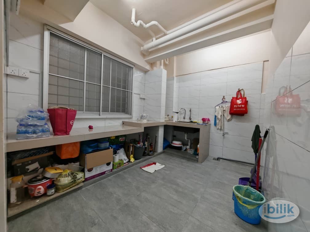 RM350 -Master Room at Taman Cheras Awana, Cheras - Image 5