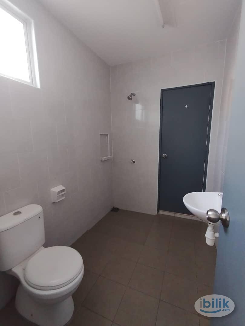 Room for Rent ( Laguna Merbok, Bintang Maya & Bandar Puteri Jaya) - Image 4
