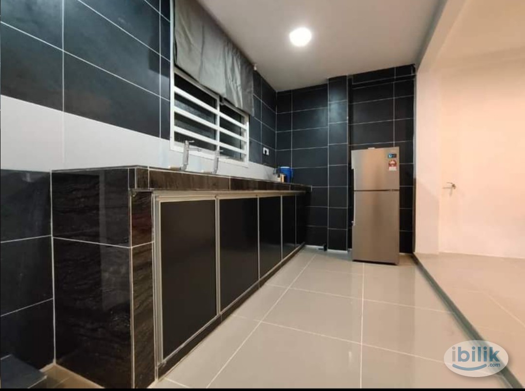 IPOH Master Bedroom attached Bathroom [Female room for Rent] ❣️ Strategic location, Taman Cempaka Ipoh Town, nearby Ipoh - Image 3