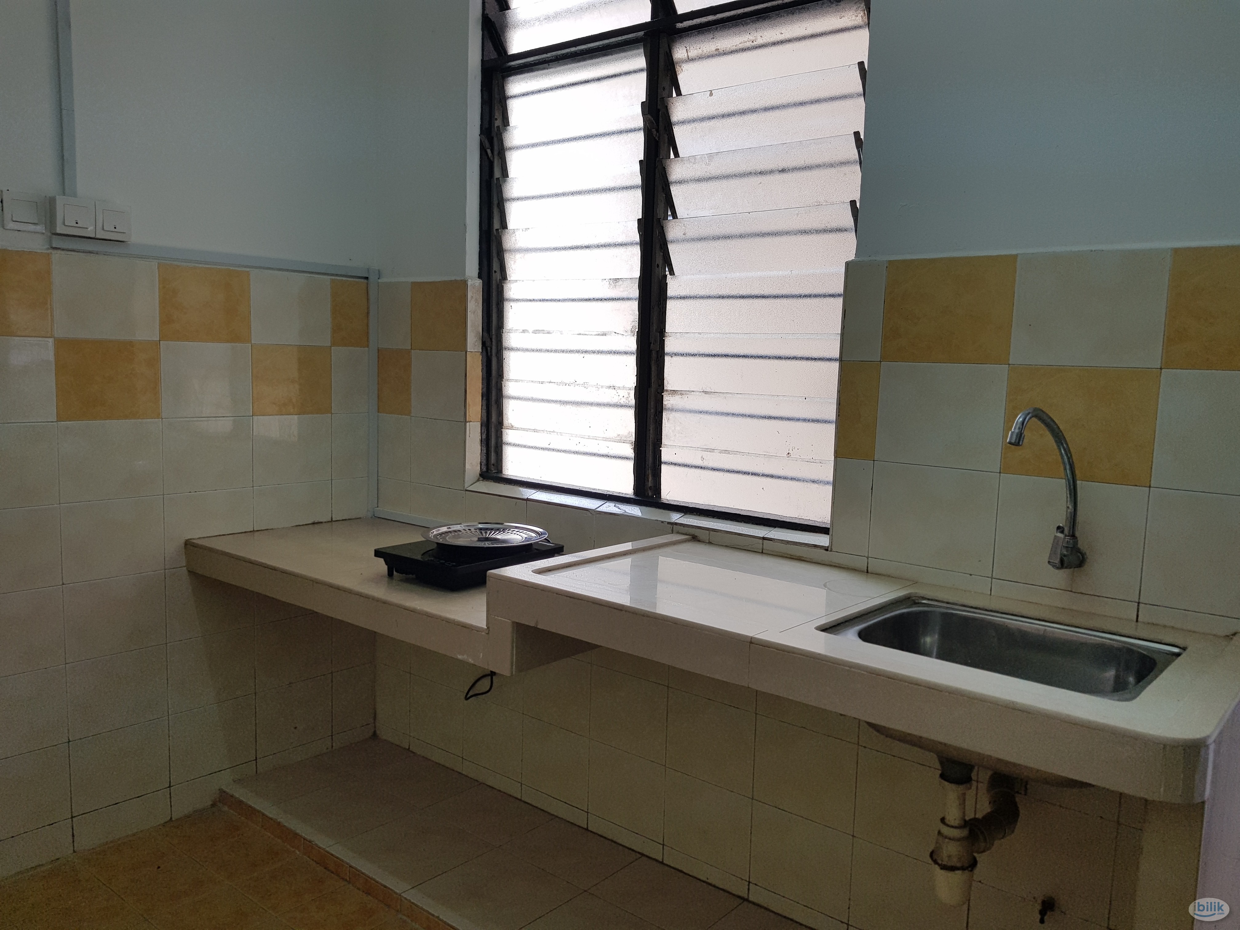 Free 1 month rent-Sunway 2pax sharing room (girl unit) - Image 4