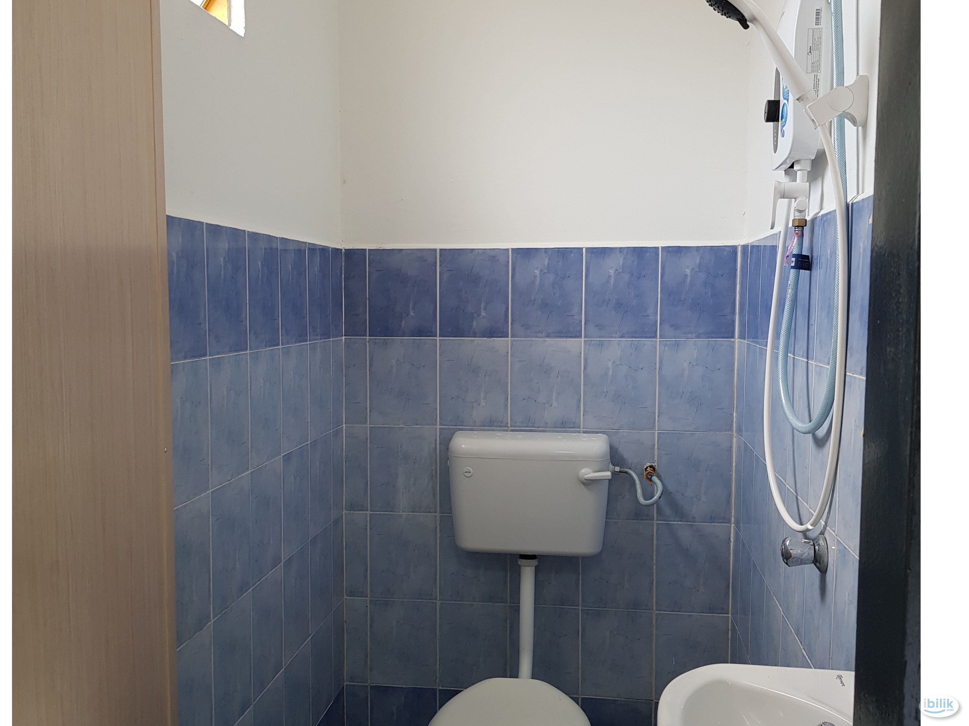 Free 1 month rent-Sunway 2pax sharing room (girl unit) - Image 5