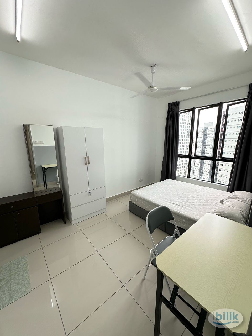 Master Room at Mizumi Residences, Kepong, MRT Kepong Baru and Metro Prima, Aeon Kepong, Metropolitan Lake Garden - Image 1